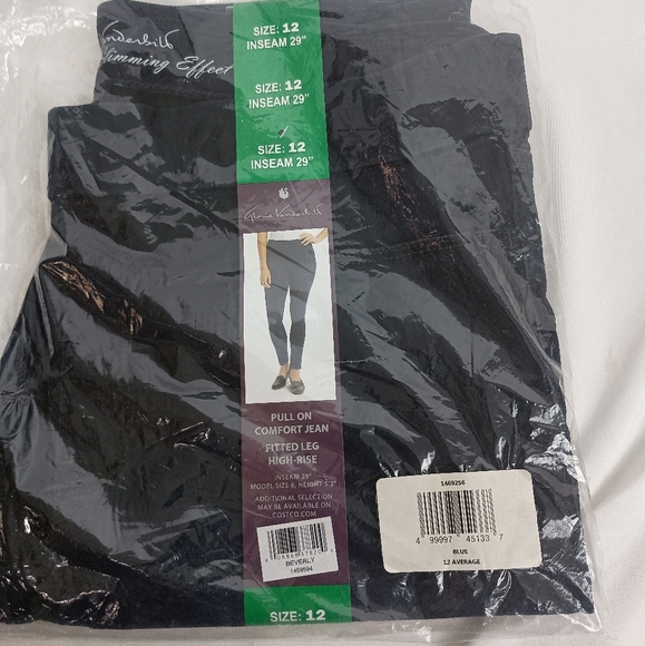 NWT GLORIA VANDERBILT Beverly Blue High Rise pull On Comfortable Jeans (#110) - Picture 2 of 6